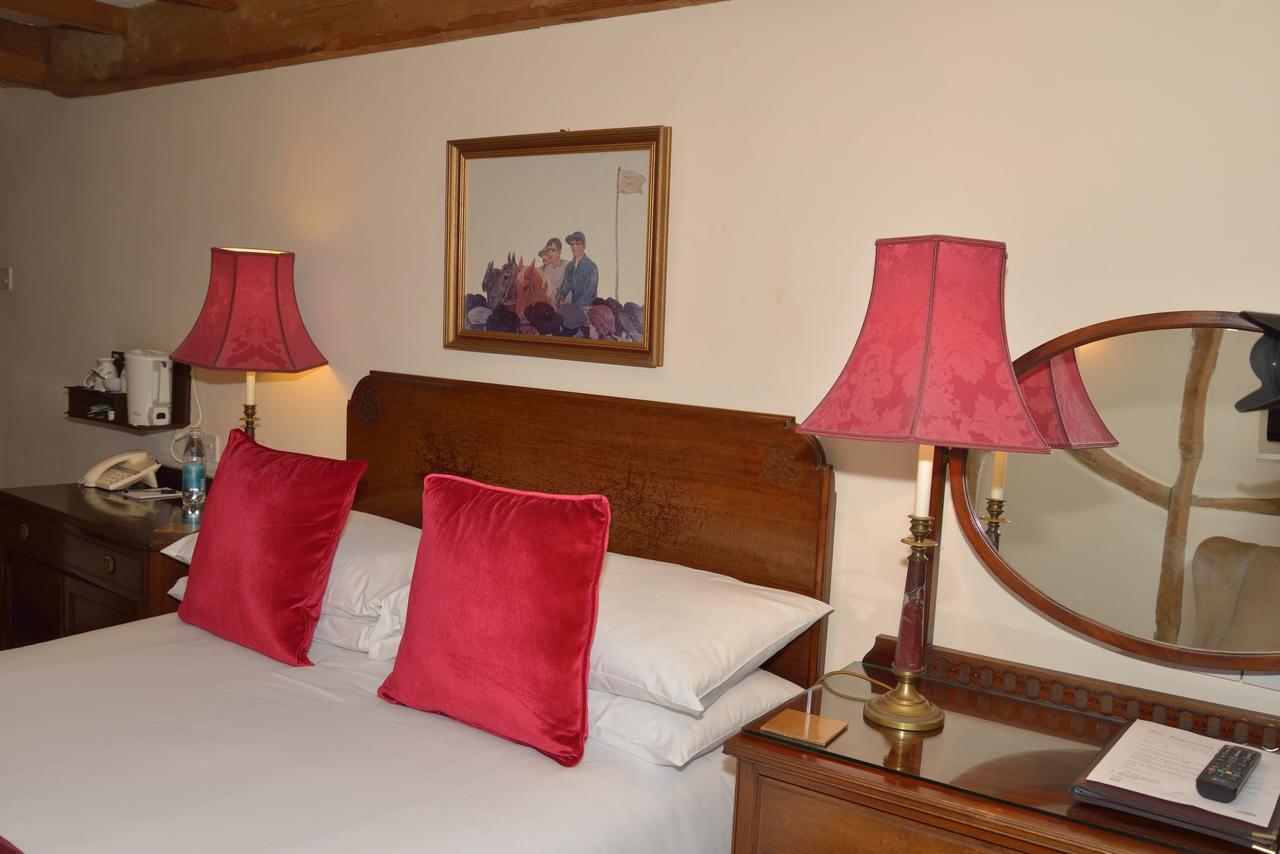 The Inglenook Hotel 보그너레지스 외부 사진